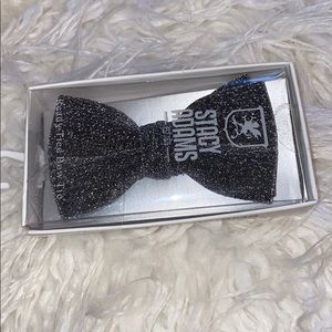 Men’s Silver Bow tie